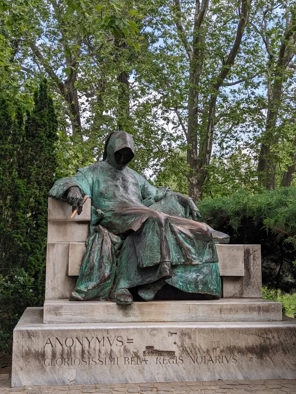 Statue Anonymus Varosliget Budapest Statue Anonymus Varosliget Budapest