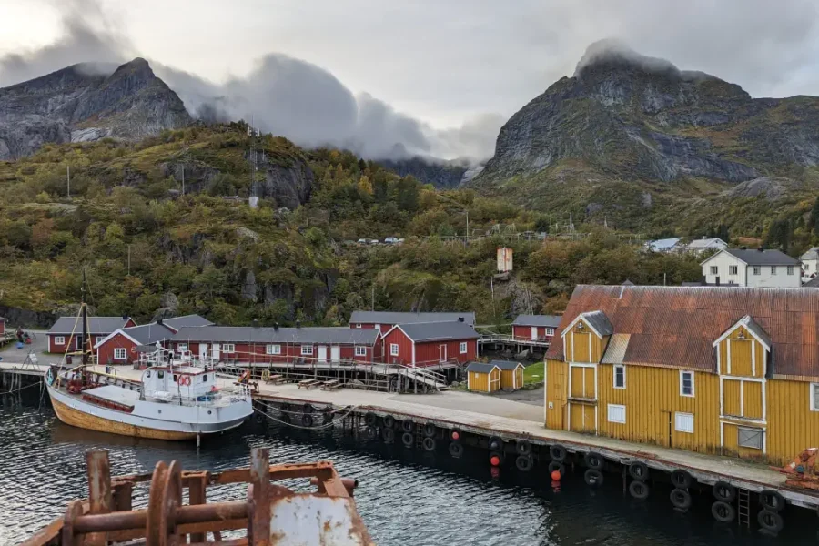 Pueblo Nusfjord islas Lofoten Noruega