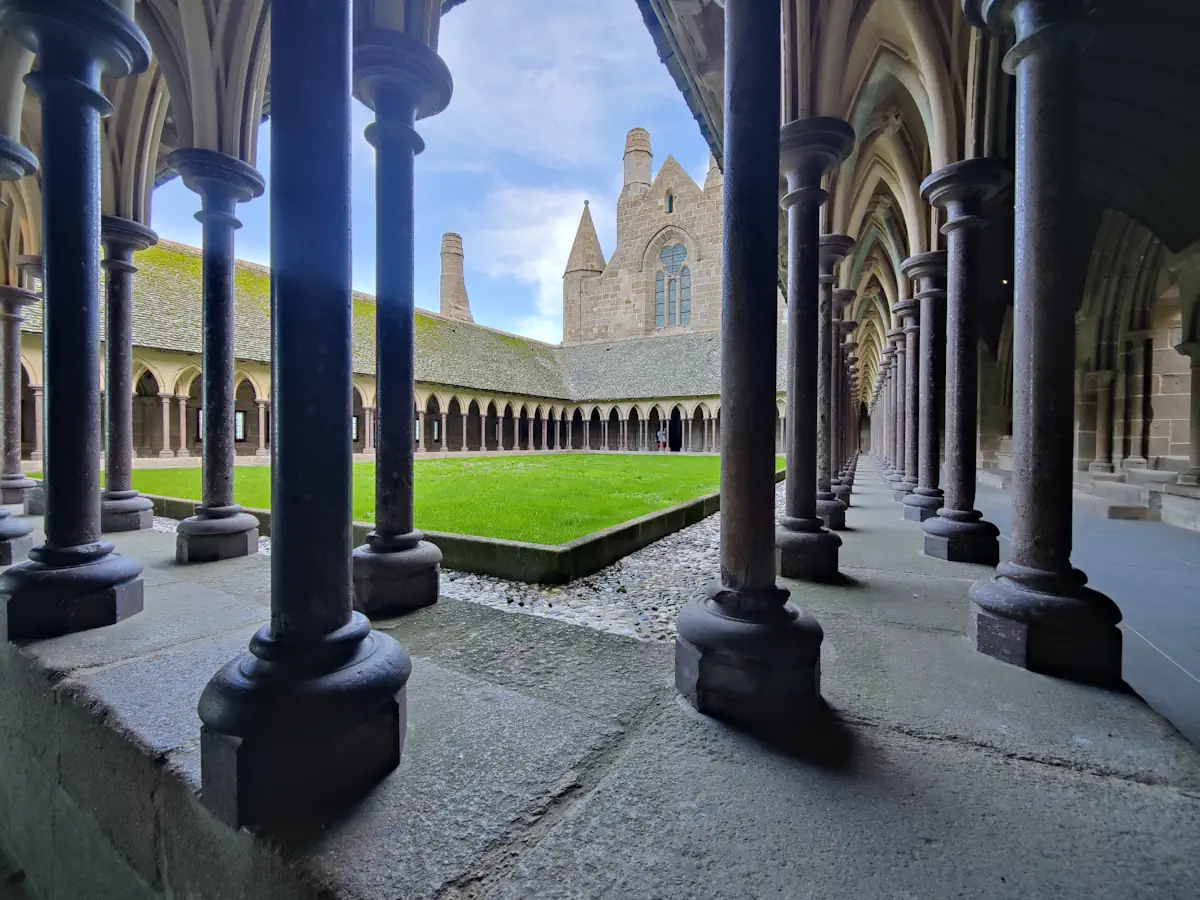 Cloitre Abbaye Mont Saint Michel