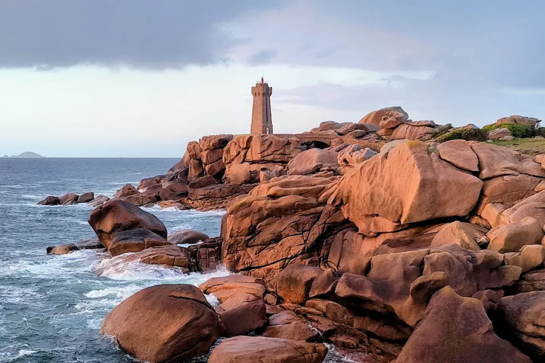 Visiter la côte de granit rose en Bretagne