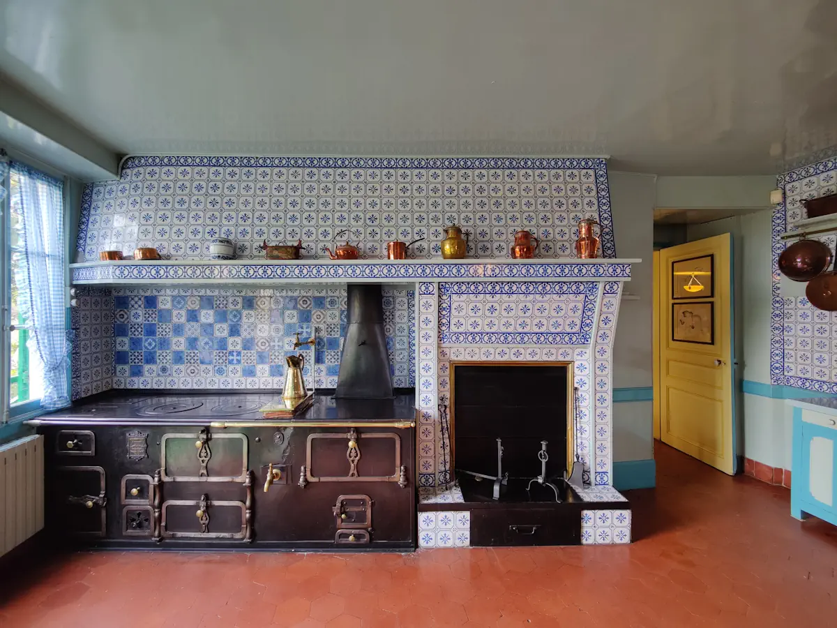 Kitchen claude monet house Giverny