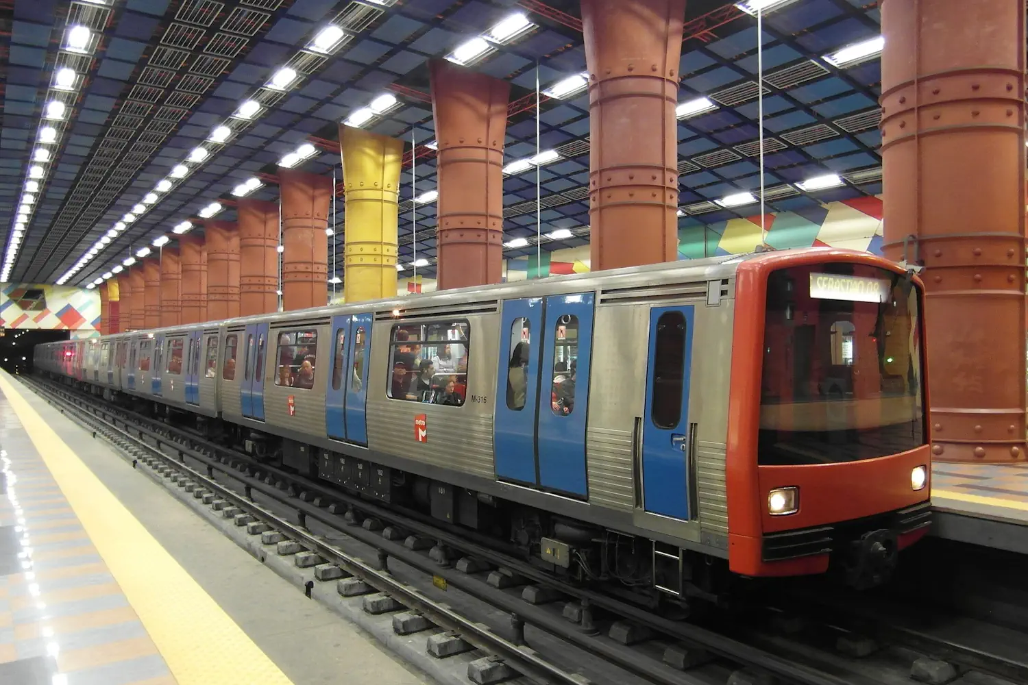 metro lisbonne aéroport portugal