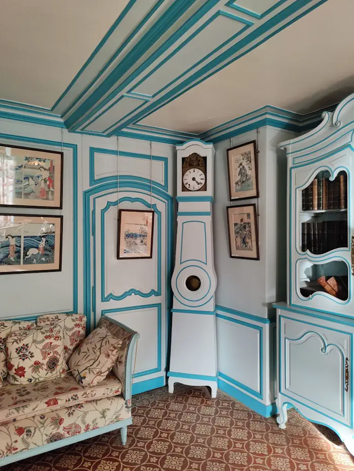 visit claude monet house interior