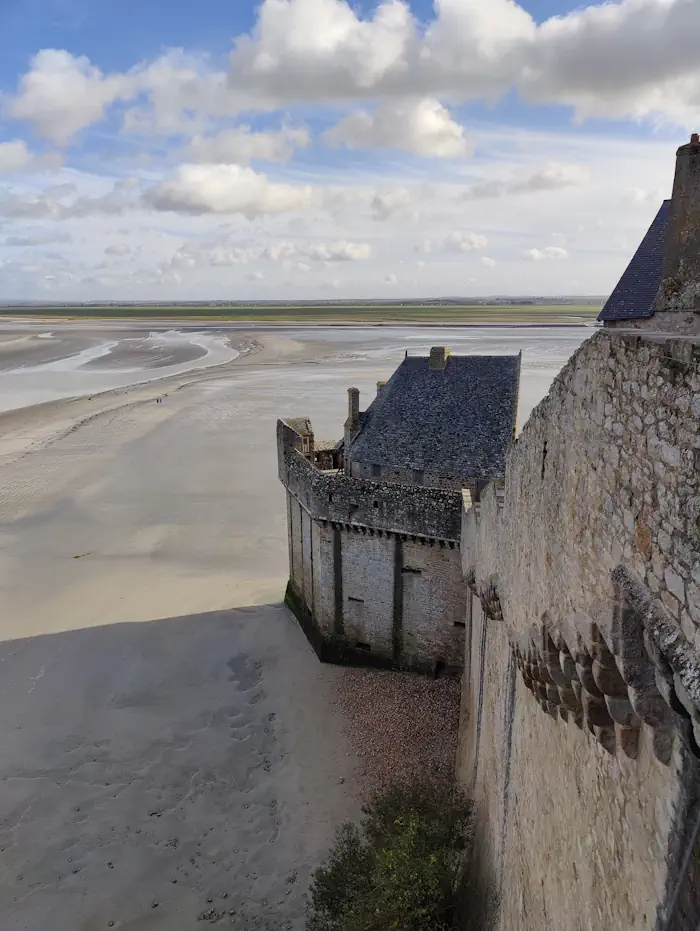 Tour des remparts Mont Saint Michel