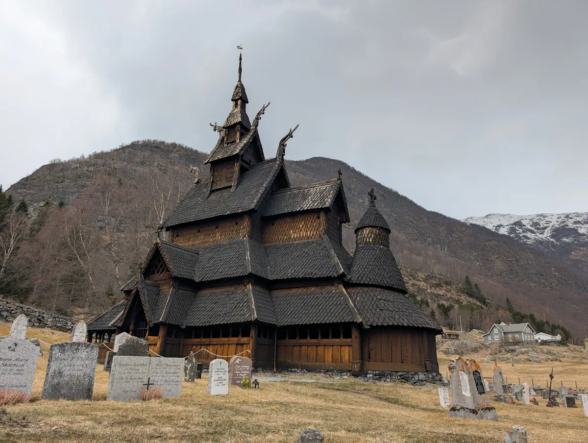 Eglise viking bois debout Borgund Fjords de Norvège