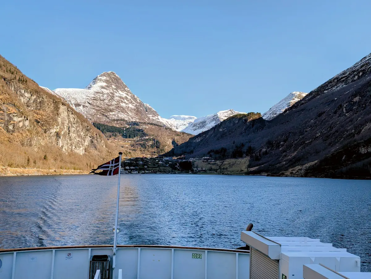 Bateau croisière geiranger fjord hellesylt