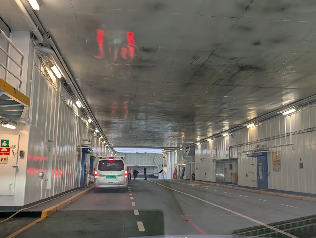 capacité véhicules ferry norvege bognes skarberget