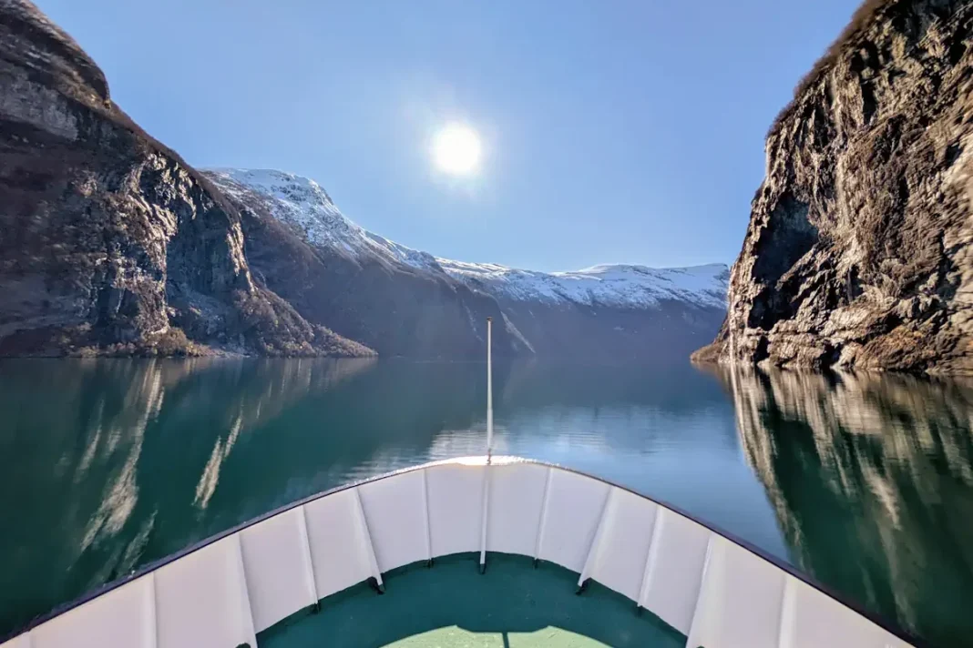 Croisière geiranger fjord hellesylt ferry voitures