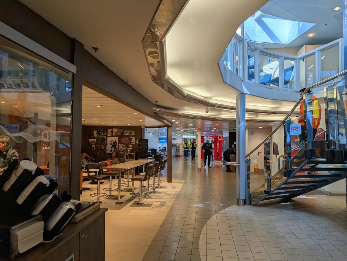Interieur boutiques Ferry Rodby Puttgarden Interieur boutiques Ferry Rodby Puttgarden