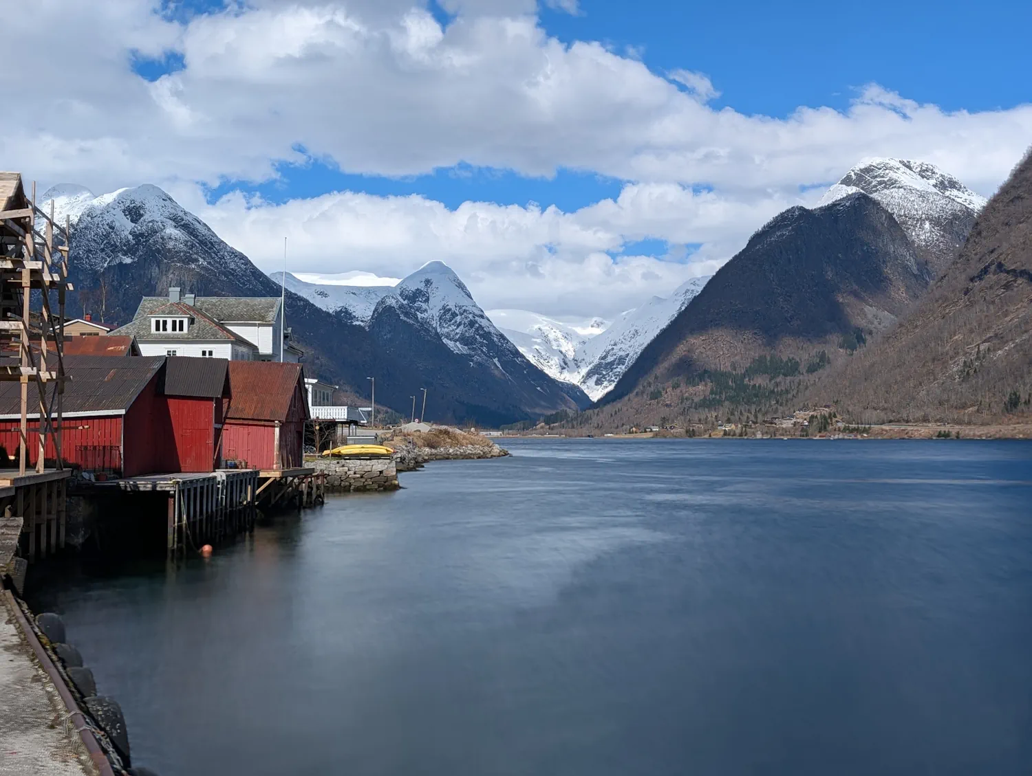 Visite village Fjaerland Fjords Norvège Printemps Visite village Fjaerland Fjords Norvège Printemps