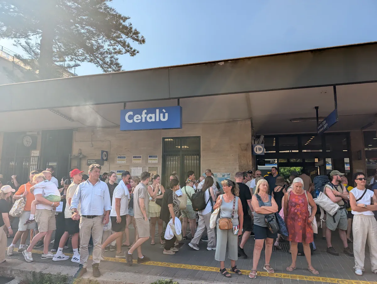 Gare Train Cefalu