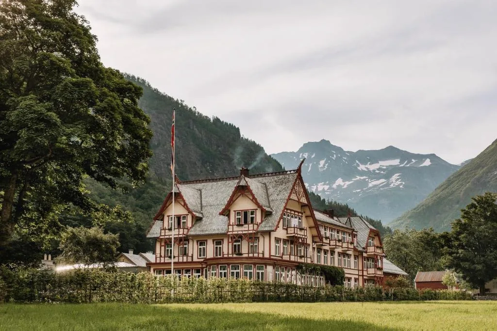 Hotel Union Øye — historic 1891 manor Sunnmøre