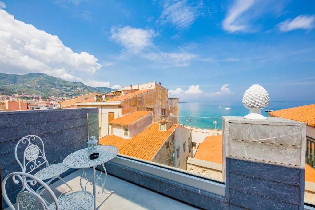 Ossuna Bay Hotel, Cefalù