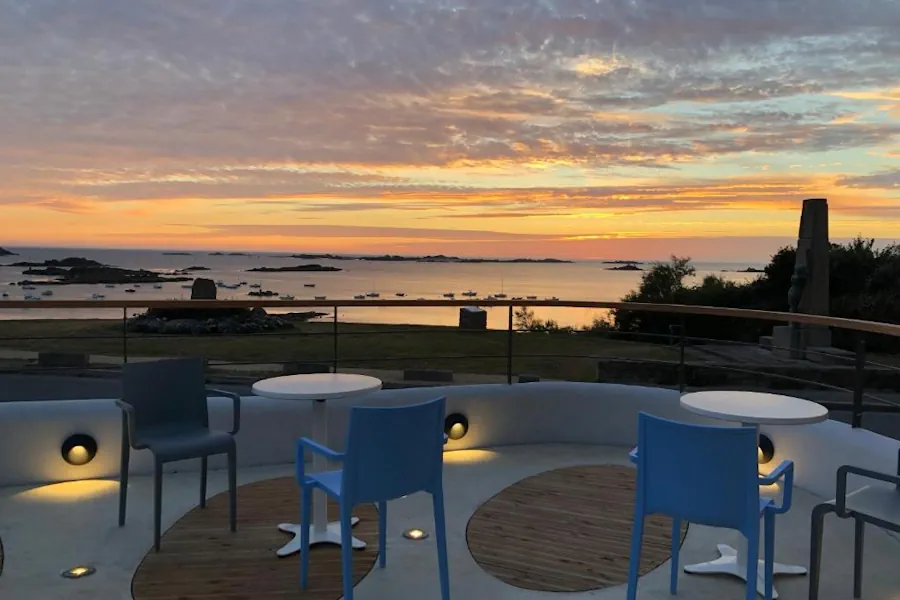 Hotel Pavillon de la plage Trebeurden Cote granit rose