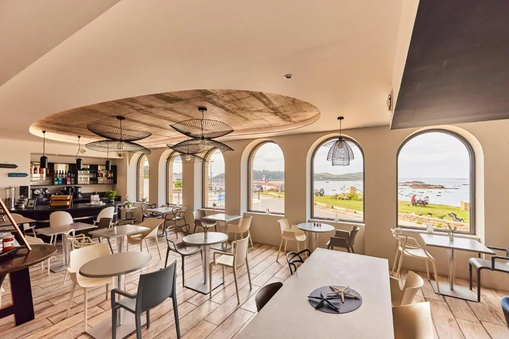 Hotel Pavillon de la plage Trebeurden Cote granit rose