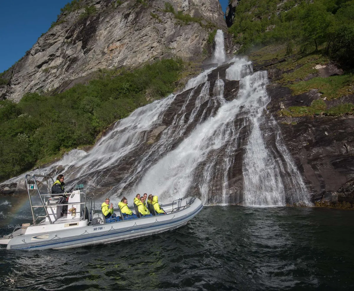 RIB Geiranger Fjordsafari semirrígida