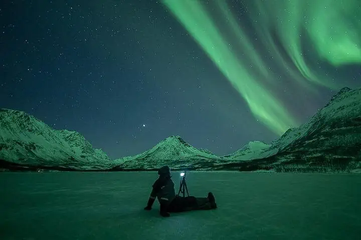 Northern lights expedition in a 4x4 with Arctic Photo Guide near Tromsø