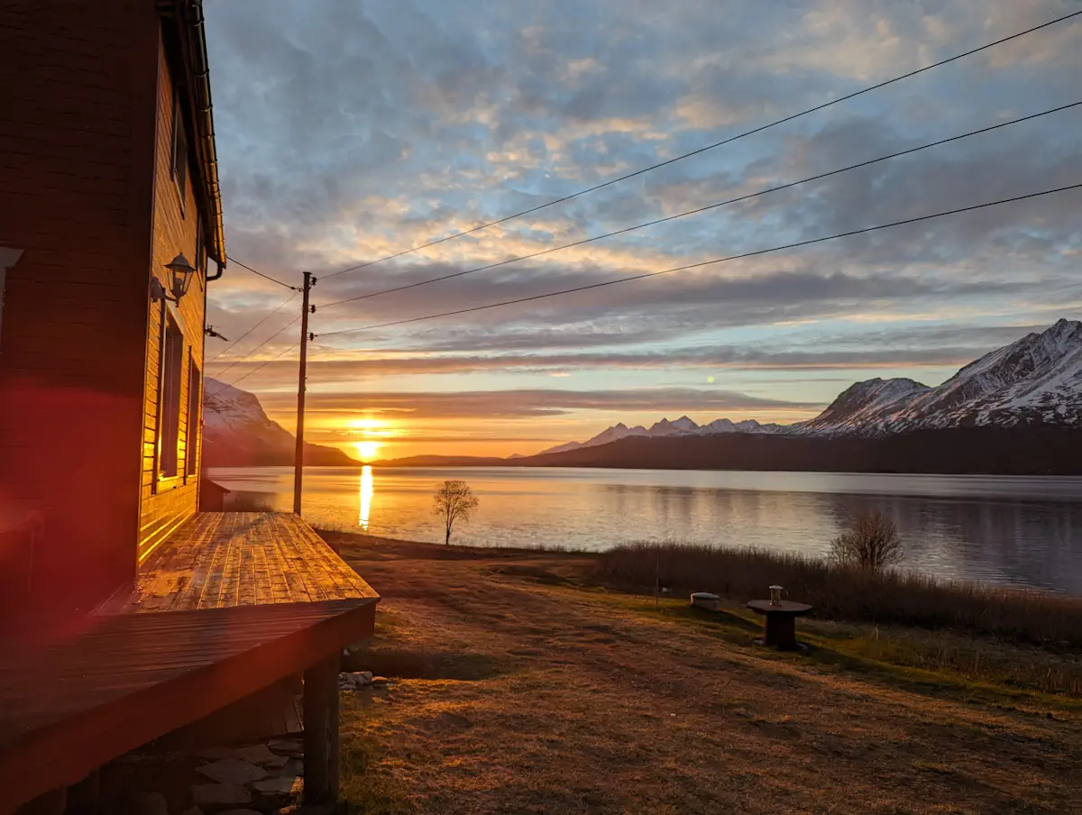 maison tromso soleil de minuit