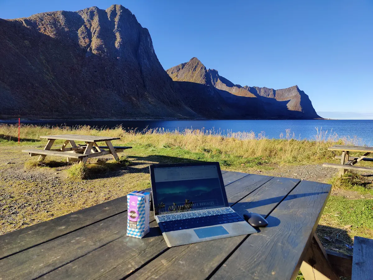 Travailler extérieur senja télétravail