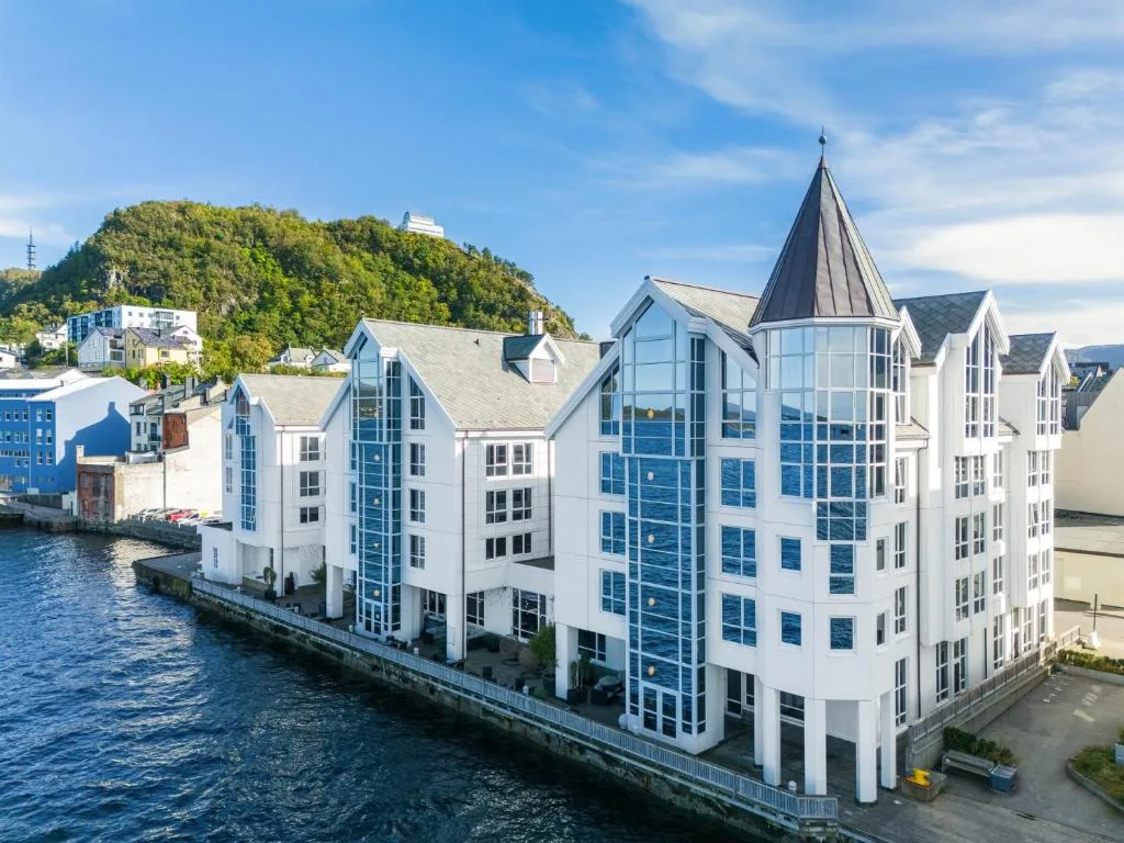 Quality Hotel Ålesund — hôtel front de mer face aux fjords