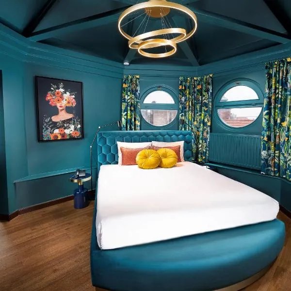 Three Corners Hotel Art, Budapest