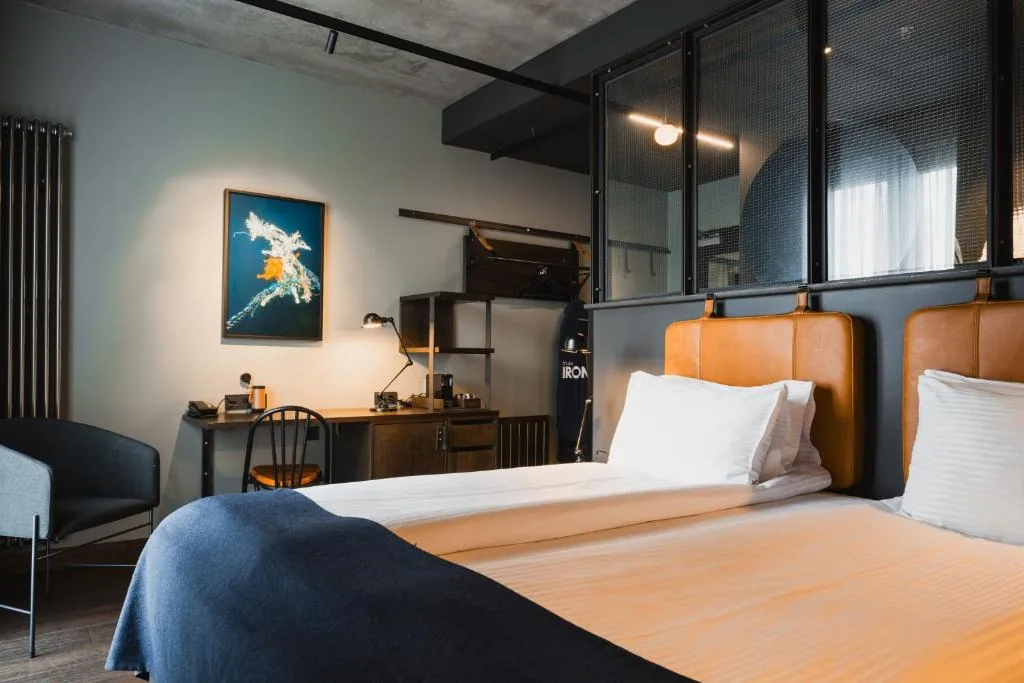 Exeter Hotel Reykjavik — industrial design at the old harbour with sauna and Deig bakery in the lobby