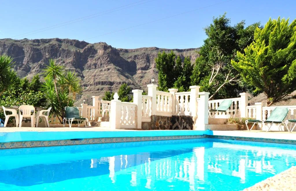 Finca Tomás y Puri — appartements avec piscine dans les canyons de Fataga