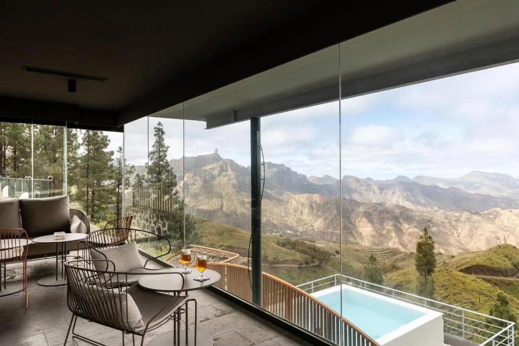 Parador de Cruz de Tejeda — vue montagnes Roque Nublo Grande Canarie