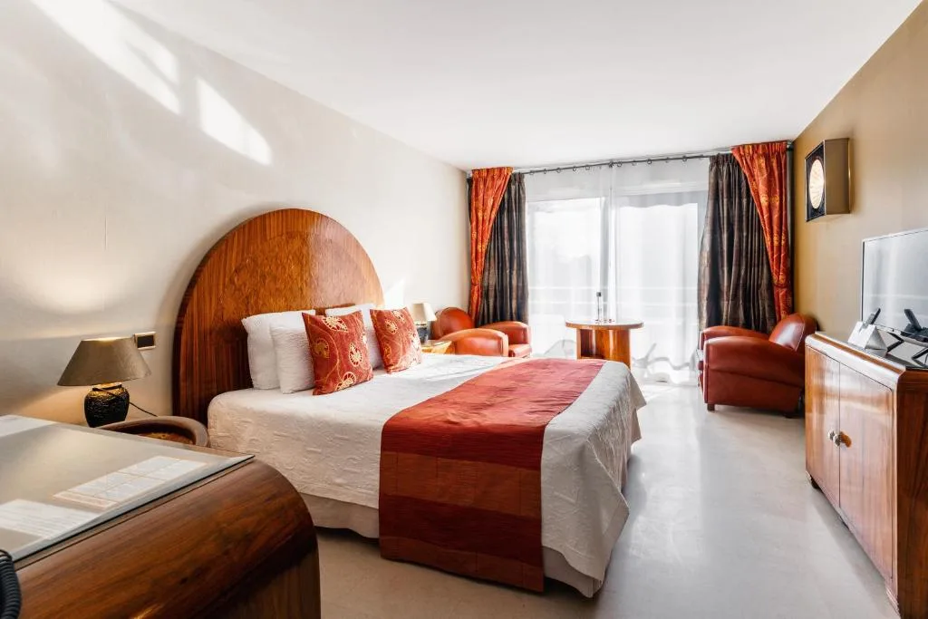 Logis L'Auberge Maison Glenn Anna — hôtel Art déco à Sainte-Anne-d'Auray