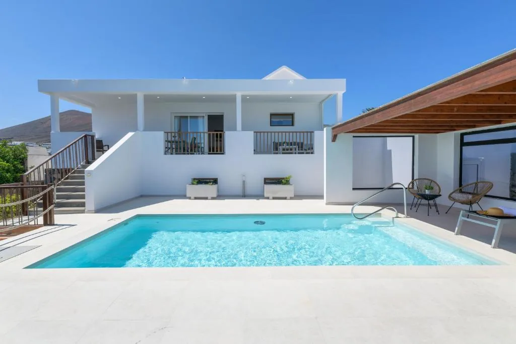 Suite avec piscine privée sur terrasse au Suites Bene Lanzarote à La Asomada, île de Lanzarote en Espagne