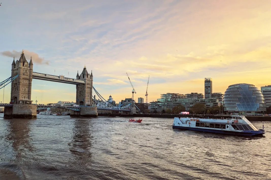 Croisière londres tamise coucher de soleil Croisière londres tamise coucher de soleil