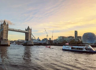 Quelles sont les meilleures croisières sur la Tamise à Londres ? Tableau comparatif, prix, horaires Croisière londres tamise coucher de soleil