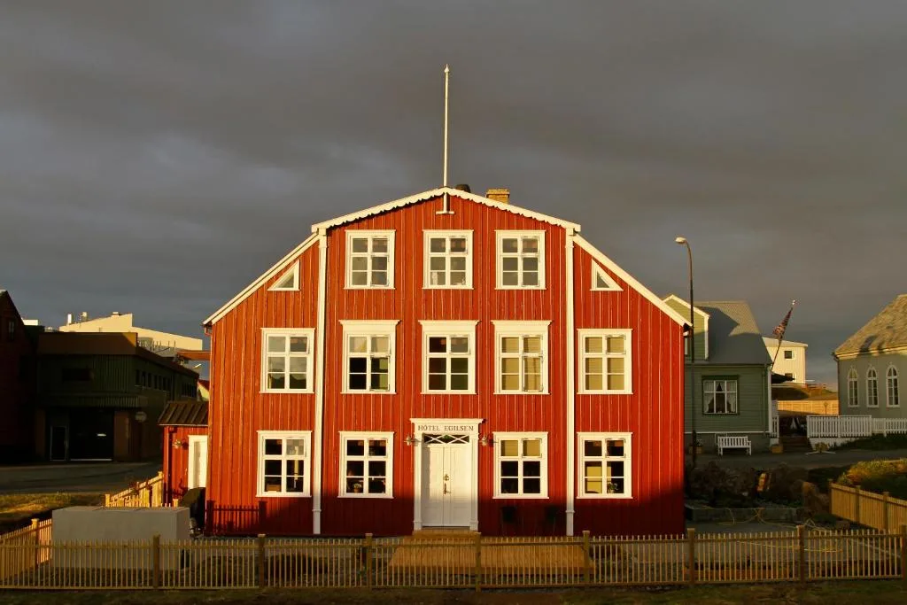 Hótel Egilsen — casa de madera de 1860 renovada en Stykkishólmur en la península de Snæfellsnes con desayuno excepcional