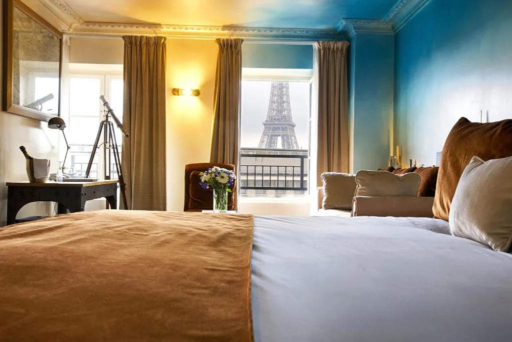 Eiffel Trocadéro — charming Paris 16th arrondissement hotel in an 18th-century building overlooking the Trocadéro gardens, with Eiffel Tower view rooms and an organic fair-trade breakfast