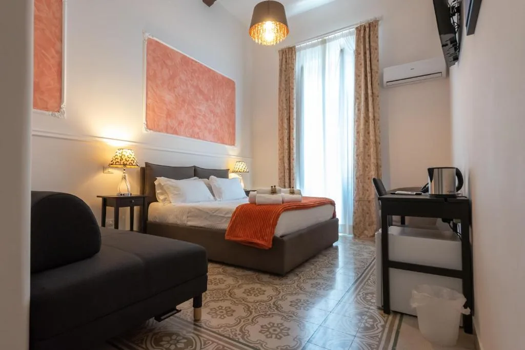Liberty Palace Palerme — hôtel 4 étoiles quartier La Kalsa via Milano proche gare centrale avec chambres spacieuses et personnel accueillant