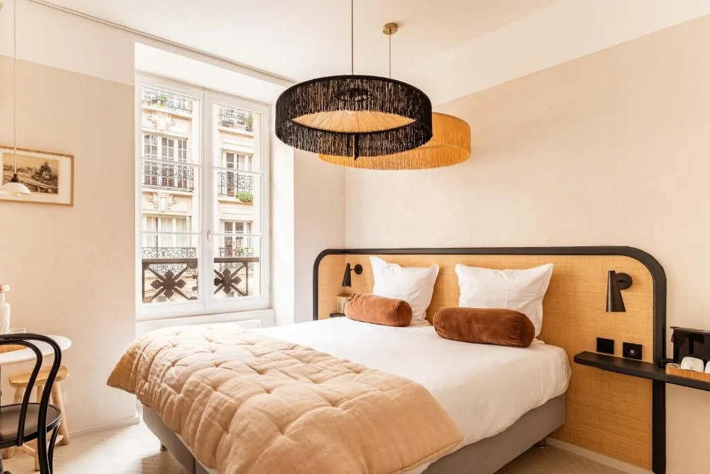 Maison Traversière — charming hotel in Paris 12th arrondissement on rue Traversière, with quiet wood-panelled rooms, staff rated 9.6 and private parking, 350 m from Gare de Lyon