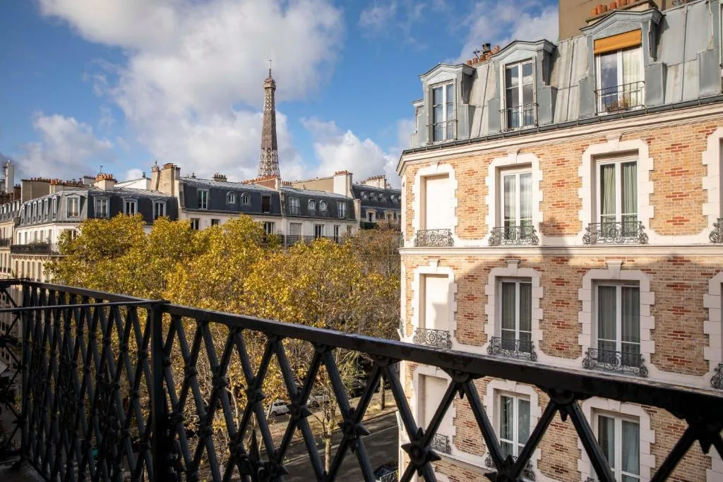 Hotel Relais Bosquet by Malone — charming hotel Paris 7th arr. Rue du Champ de Mars, 10 min from the Eiffel Tower with École Militaire metro 150 m away