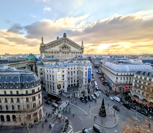 Wo in Paris übernachten? Die besten Viertel und Hotels, ohne in die Falle zu tappen Terrasse der Galeries Lafayette Paris Opéra