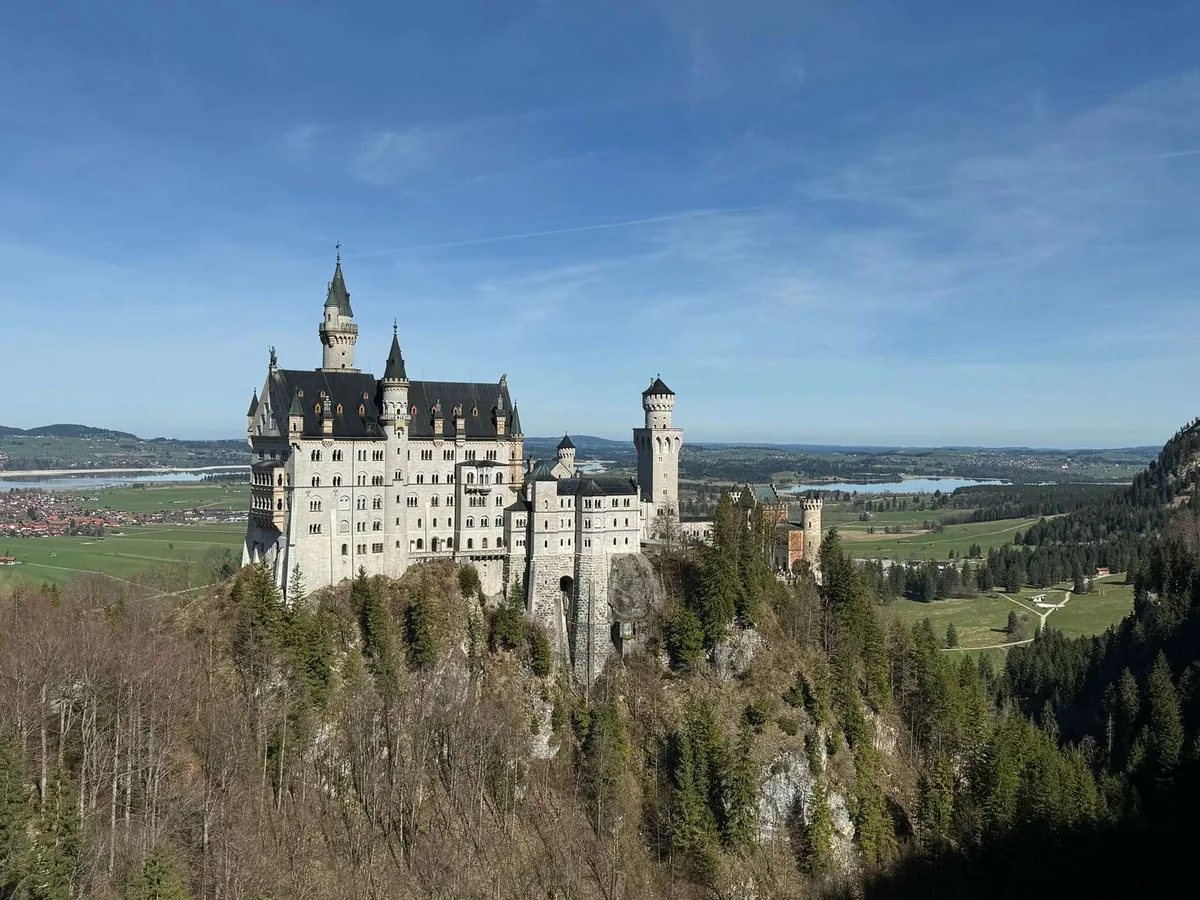 Entrada sin colas para el castillo de Neuschwanstein con audioguia en frances desde Fussen