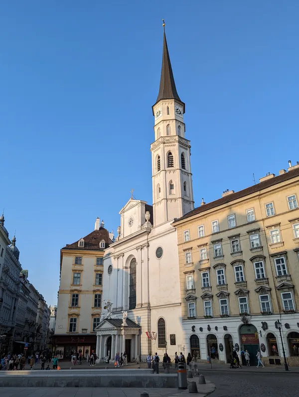 eglise-saint-michel-michaelerkirche-vienne-michaelerplatz