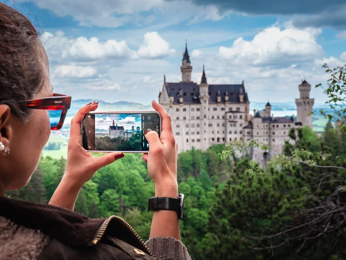 Excursion de un dia al castillo de Neuschwanstein desde Munich con Radius Tours en tren o autobus