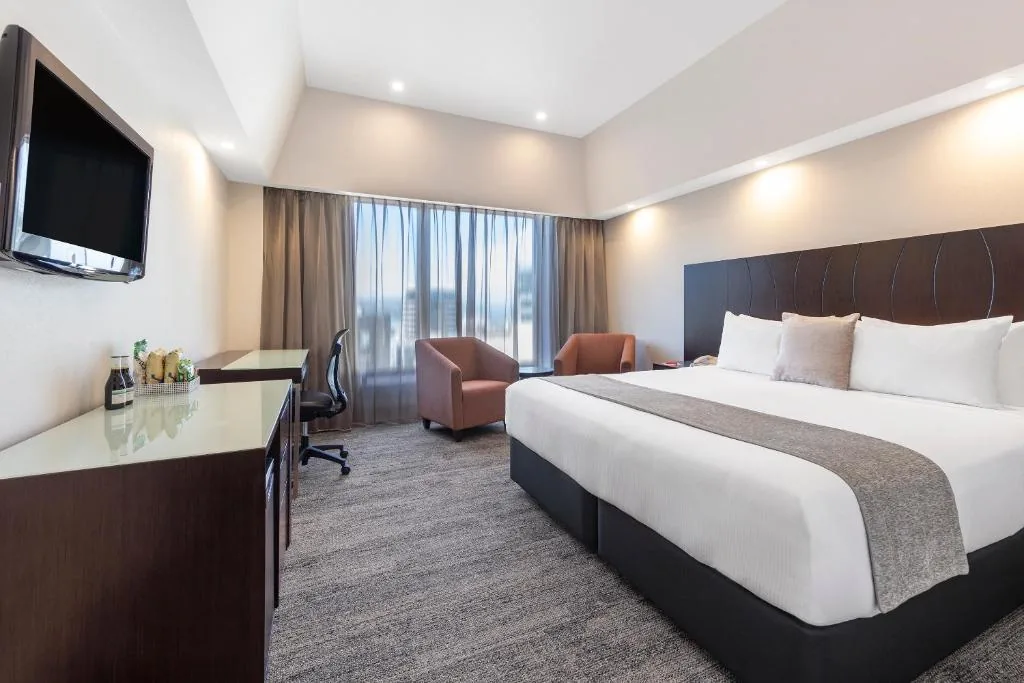 James Cook Hotel Grand Chancellor in Wellington, New Zealand, a hotel on The Terrace with a direct lift to Lambton Quay and a panoramic 17th-floor restaurant with harbour views