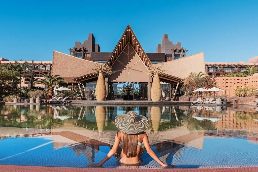 Lopesan Baobab Resort à Meloneras sur Grande Canarie, resort de luxe style africain avec 9 piscines dans un jardin tropical à 600 m de la plage de Maspalomas