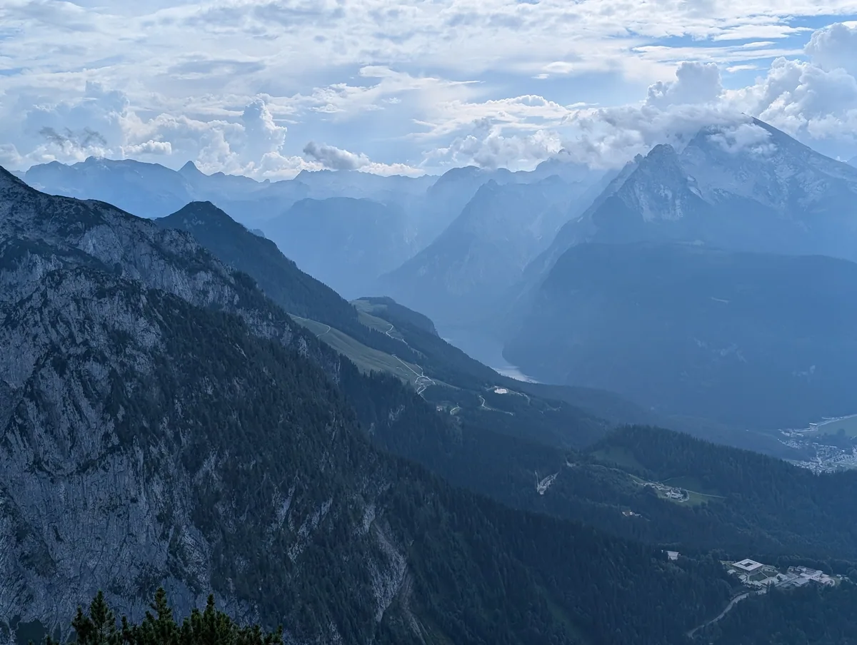 nid-aigle-kehlstein-vue-berchtesgaden