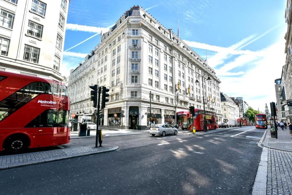 Strand Palace Hotel en Londres, hotel de 4 estrellas en el Strand en Westminster a 4 min del metro Charing Cross y 5 min a pie de Covent Garden