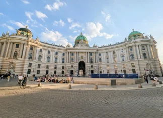 Sur les traces de Sissi à Vienne : où sont les sites à visiter et quels billets prendre Palais Hofburg Musée Sissi Vienne