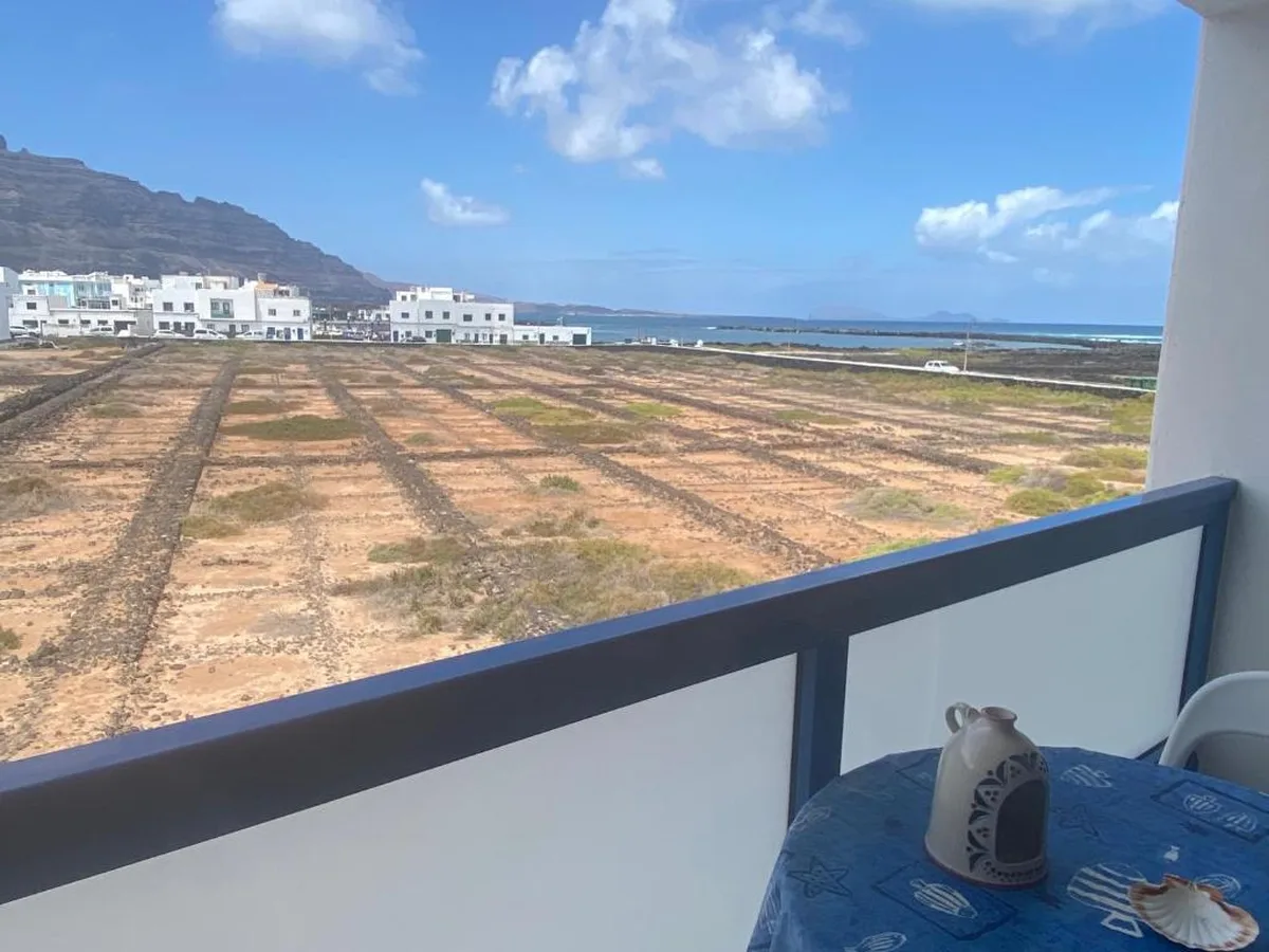Apartamento Salinas del Mar Órzola Lanzarote apartamento con gran terraza panorámica
