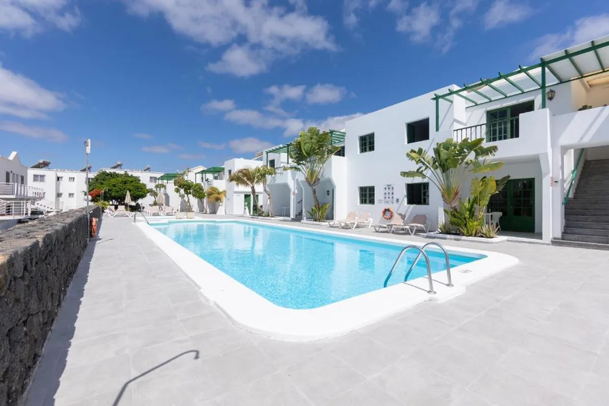 Apartamentos Aloe Puerto del Carmen Lanzarote apartamentos con piscina cerca de la playa