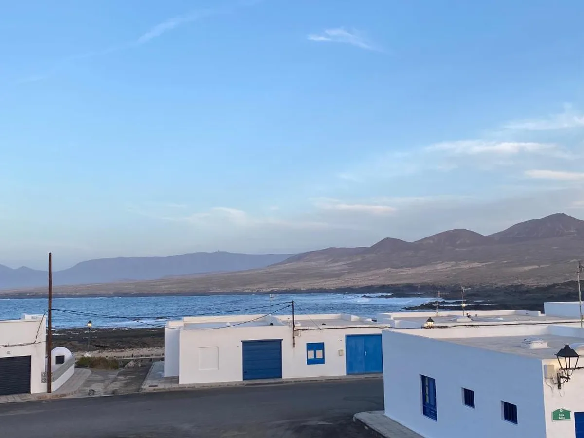 Casa Calandrilla Caleta de Caballo Lanzarote apartamento amplio a dos pasos del mar
