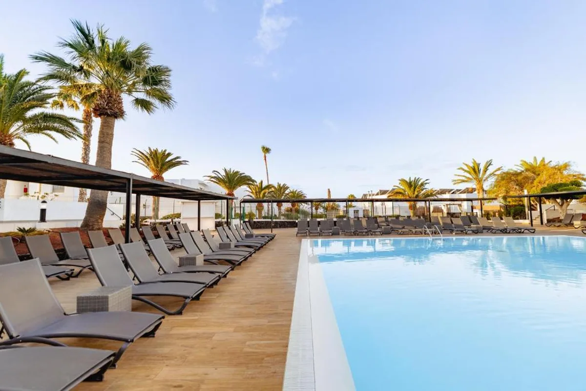 SENTIDO Aequora Lanzarote Suites Puerto del Carmen Lanzarote suites cerca del mar